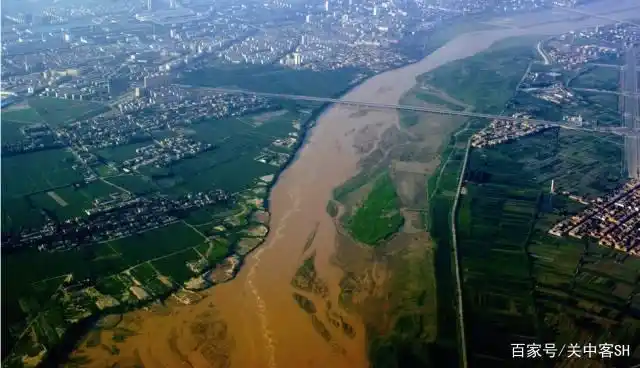 有了渭河和它庞大的支流水系,城市就有了充足的供水.