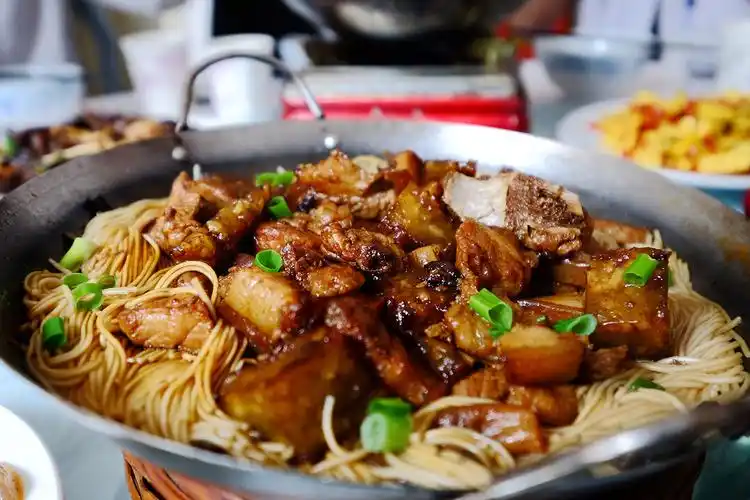 石台一品锅诗仙李白游石台也难忘的美食