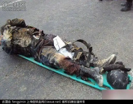 特警惨被伏击全部牺牲(组图)