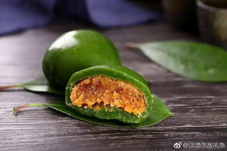 清明时节雨纷纷,踏春归来吃青团 其实我们这儿都不吃青团的,而是另一