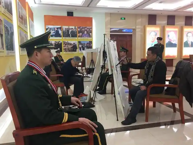 在武警新疆总队政治委员王爱国的陪同下,文艺志愿服务团