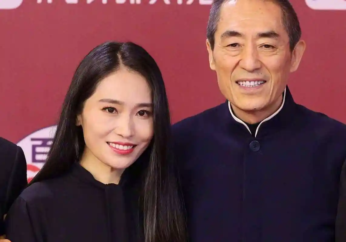 张艺谋老婆肖华为爱情放弃大学的张艺谋前妻肖华