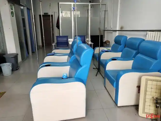 16岁女孩诊所输液过程中休克,质疑医师无执业资质 卫健局:已被处罚