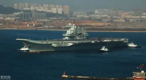 网友拍摄的最清晰"瓦良格"航母返航照_北京汽车论坛_xcar 爱卡汽车