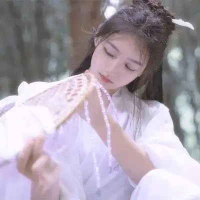 白衣女生古风头像 - 女生头像 - 潮人个性网