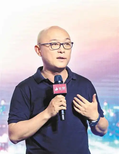 记者 张锦辉 摄本报讯 (记者 杨艺)5月16日,由市商务委支持,西部餐饮