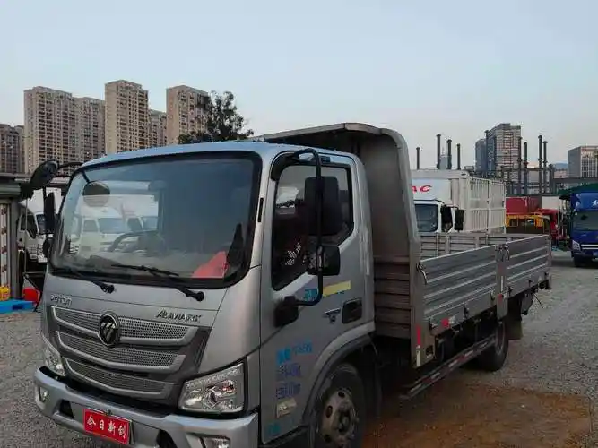 奥铃欧马可4.2米栏板货车图片