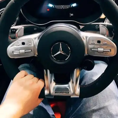 广州车展第一视角方向盘照片集锦有意思的车展打卡方式