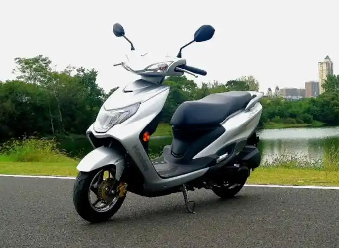 豪爵踏板车哪款最畅销,豪爵踏板摩托哪个系列最好 - 千梦