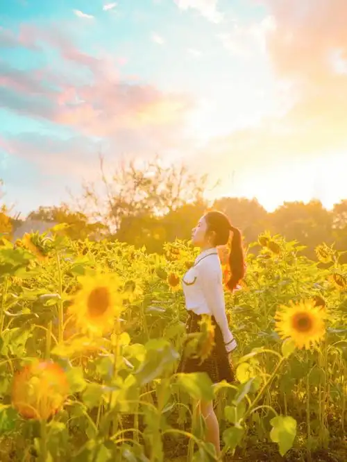 幸福是因为时刻都微笑着面对阳光上海约拍