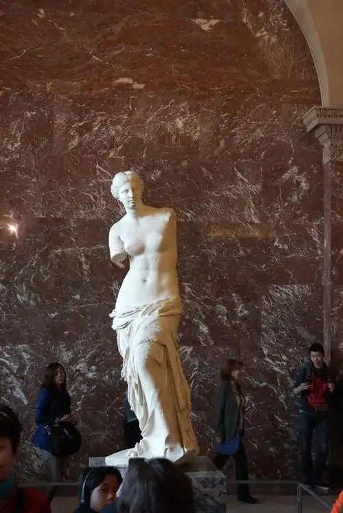 【大千世界】卢浮宫的镇馆之宝----断臂维纳斯