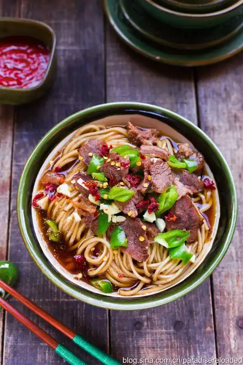 【鲜椒老卤牛肉汤面】一滴汤都舍不得剩!