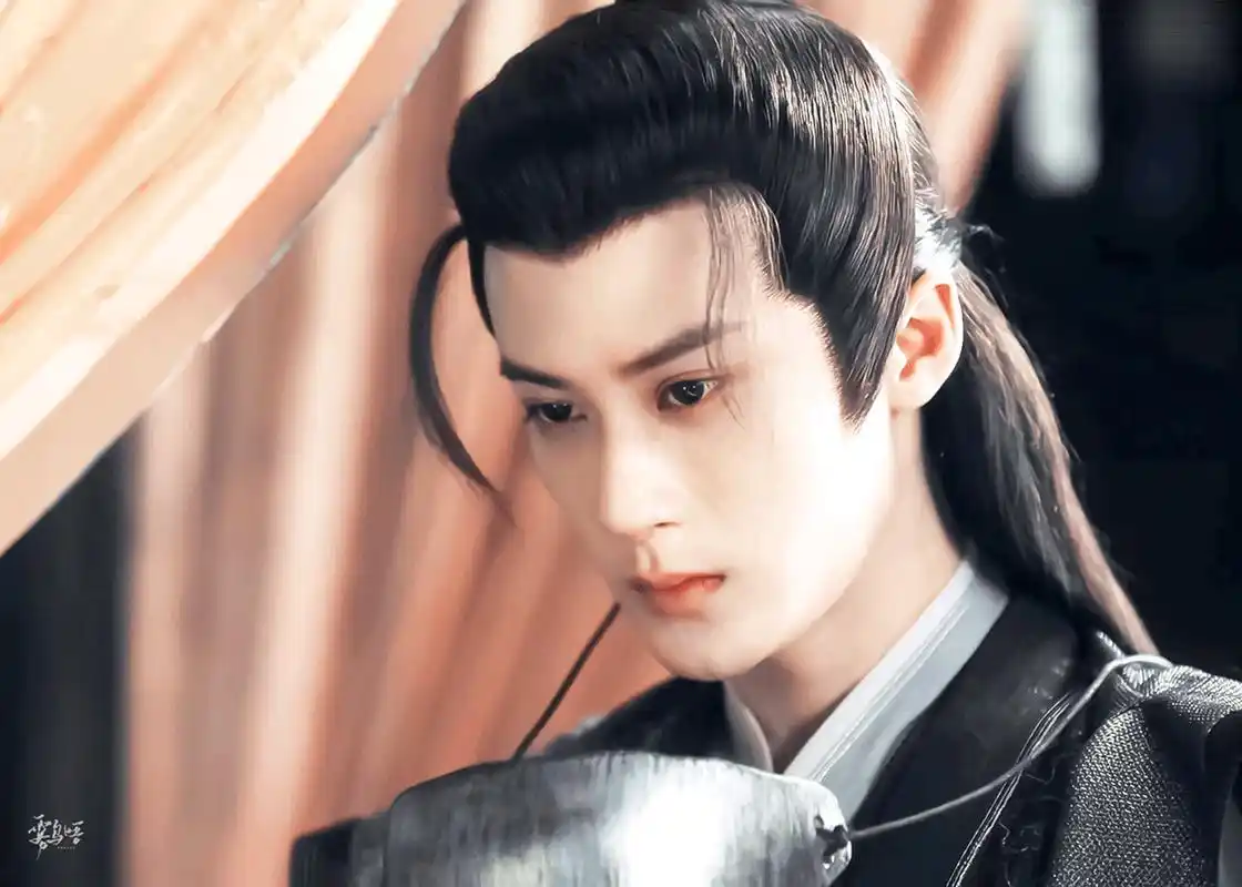 这些涂山璟都能带她,涂山璟之前可是做生意几百年,不相信他不知道这些