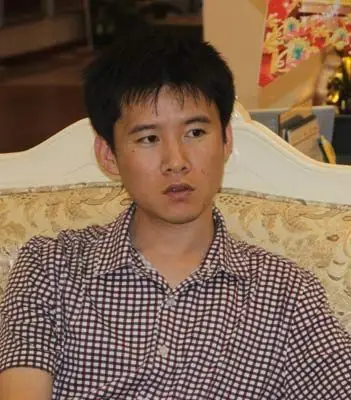 融汇地板唐玉成比实力厚积薄发拼品质稳扎稳打