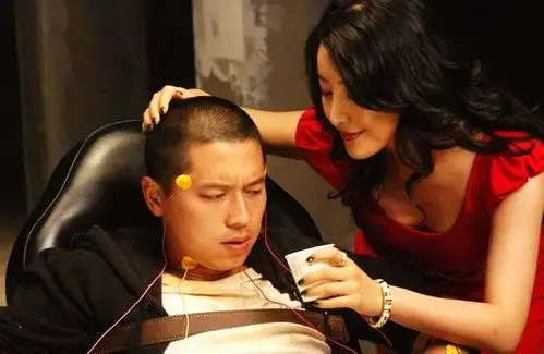 《天敌》今晚大结局 高科技间谍全揭秘(图)