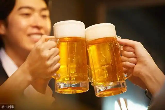 夏天天气这么热为什么喝啤酒的人越来越少了