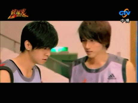 推《篮球火》pk勇士队,罗志祥惨被骂又胖又老