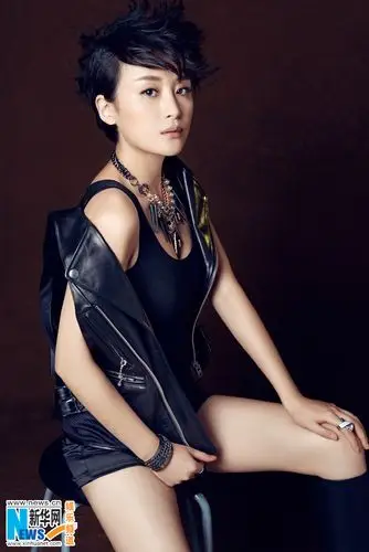 傅淼新写真化身百变娇娃优雅狂野双重魅惑