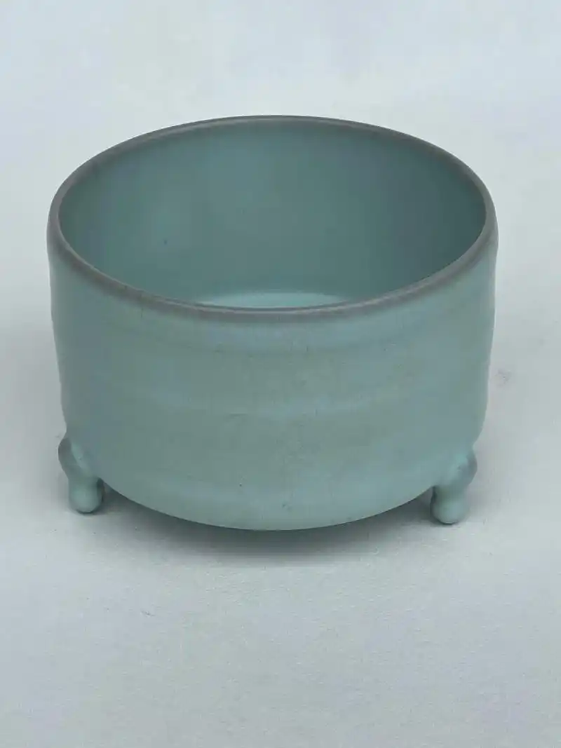 遂宁观音文化博物馆珍藏的宋代汝窑瓷器.