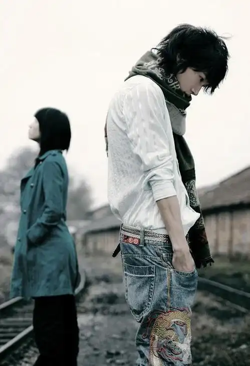 我们都不要再彼此擦肩了