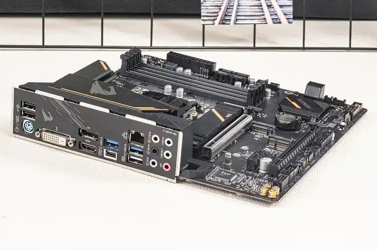 玩转8k视频,技嘉b460m小雕 八核十六线程i7-搜狐大视野-搜狐新闻