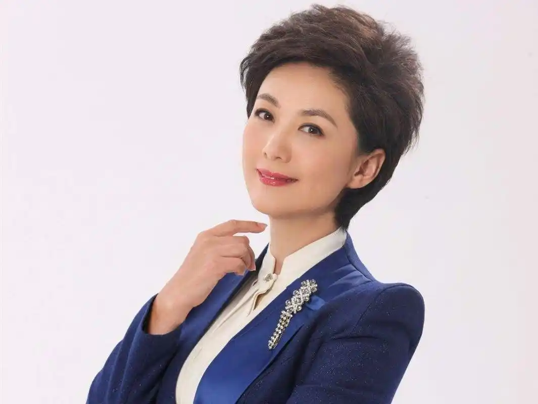 海霞不仅仅是事业棒,她的感情也是令人羡慕的,她丈