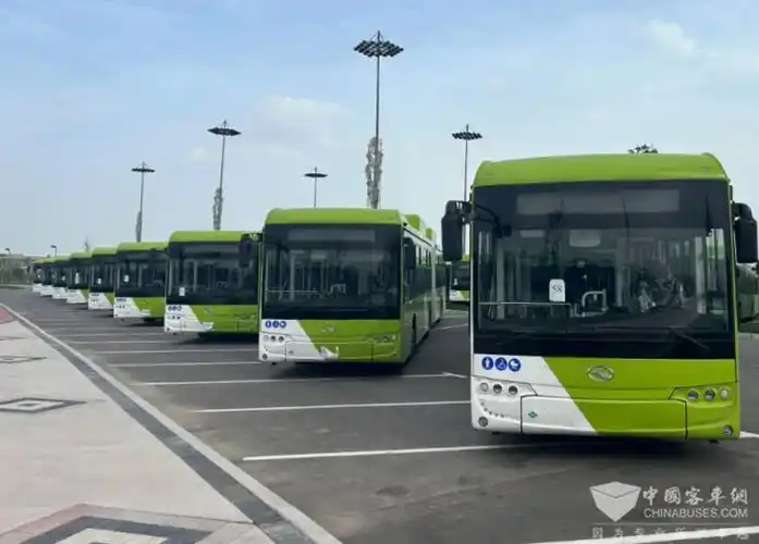 频繁亮相两会背后金龙客车有哪些故事