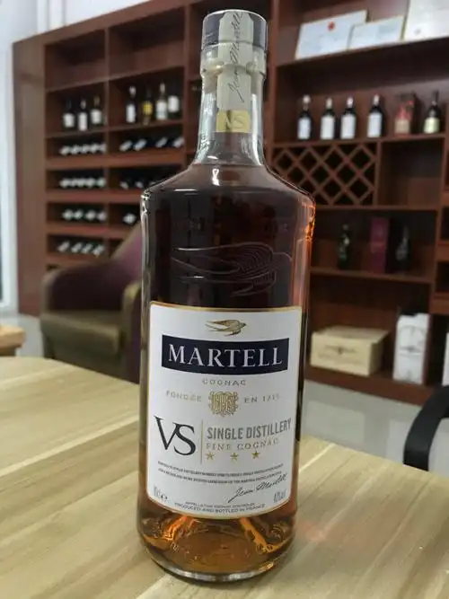 马爹利波本vs 700ml