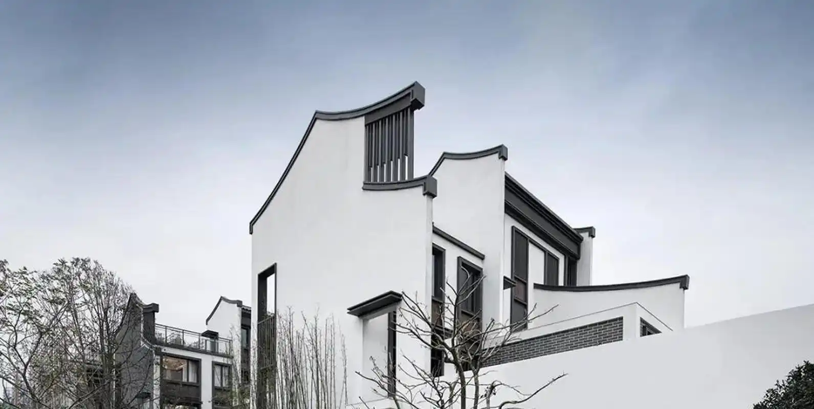 青砖灰瓦,这些"徽派风"的建筑,有着别样的诗意,真美啊!