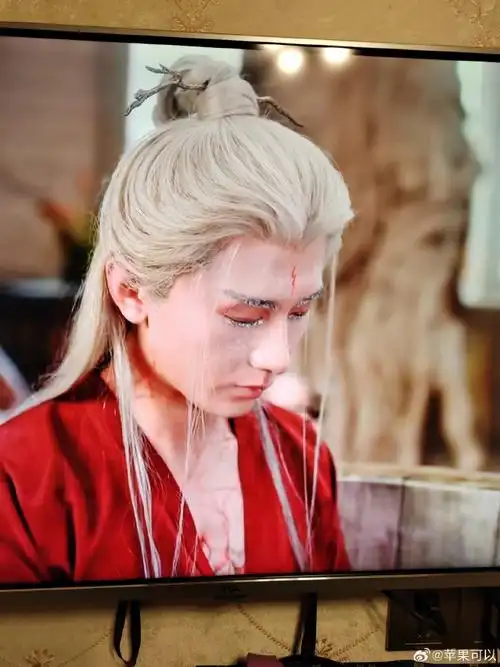 成毅赴山海##成毅