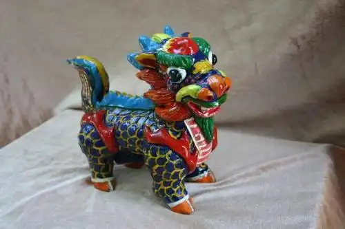 浚县泥玩具是植根于中原黄土地的一朵奇葩,正因为它承受着黄土地的