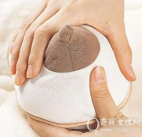 催乳师手法图片