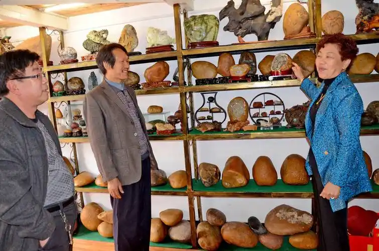 怪奇公:穷人收藏的首选,眼光运气叠佳_石头_交易_湖北