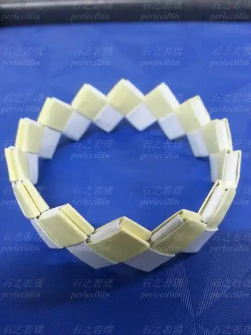 【蛋黄折纸】一款拼插纸手镯