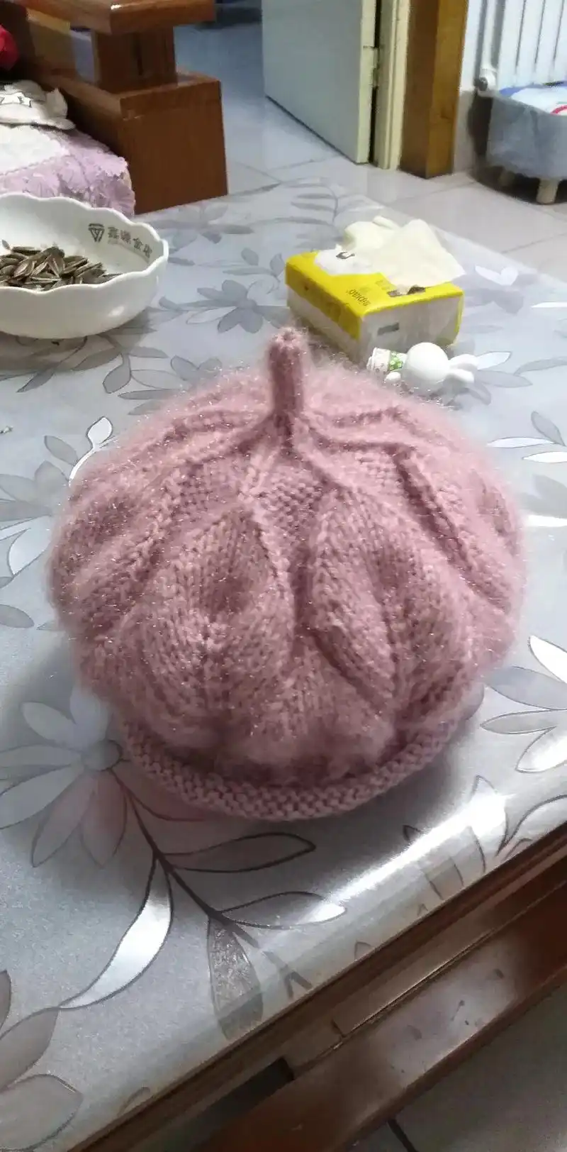 手工编织#给婆婆织的树叶帽子#我的小爱好  - 抖音