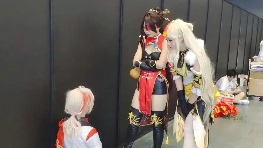 【原神/整活cos】当年北斗是这么捡到万叶的真人版!