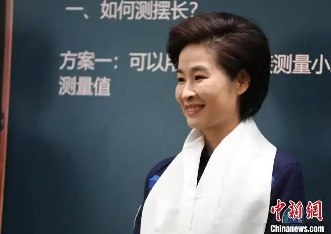 中国首位女航天员刘洋首访五彩神箭之乡青海尖扎