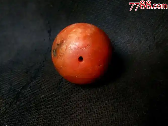 云南保山南红大颗老玛瑙珠