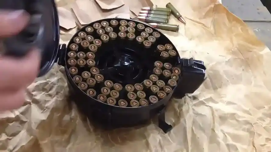 弹鼓才是治好换弹癌的最佳方式(波波沙和ak-47弹鼓装弹纯享)