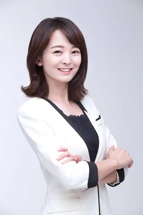 夜》 请 在 wifi 环 境 下 观 看 视 频↓↓↓ 南方的夜 主播/李美玲