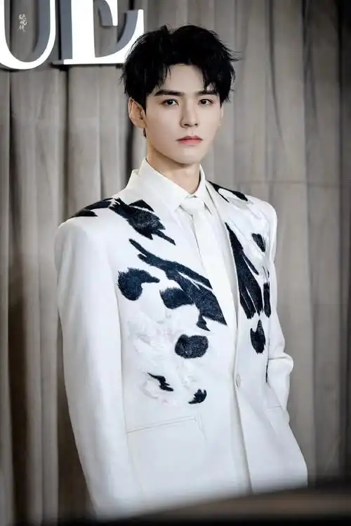 易烊千玺龚俊内场同框##龚俊 vogue时尚之力盛会##vogue时尚之力驶後