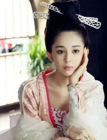 事实证明,一副好牌打得稀烂的古力娜扎,走上了另一条路|张翰|模特