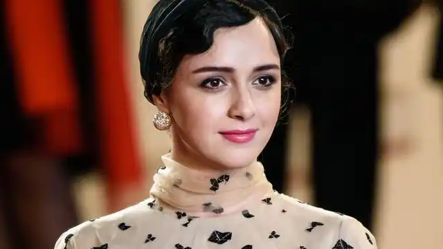 全球最美30位女星:阿富汗女孩力压群芳,朱莉难进前二十名_安妮柯蒂斯