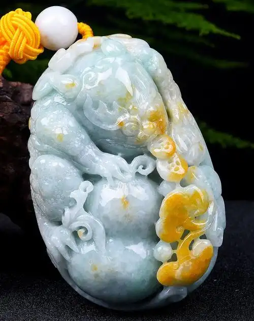 糯种褐黄浅绿三脚金蟾葫芦翡翠手玩把件附证书