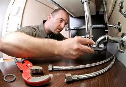 水管工高峰图片