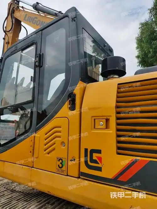柳工clg915e挖掘机