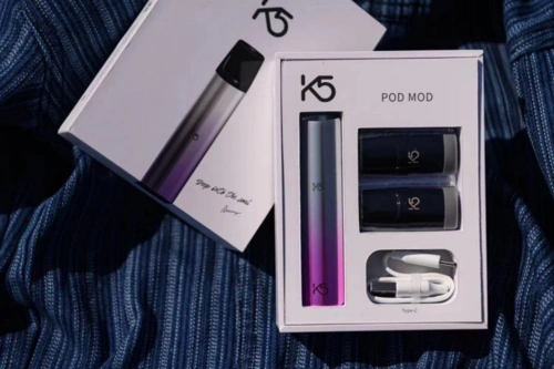 大学生抽电子烟紧急住院k5支招选电子烟避免踩坑