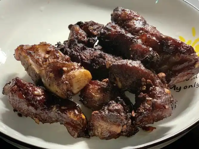 蒜香烤排骨