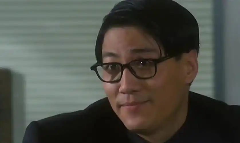 曾和梅艳芳共枕3年,红到周星驰不敢请,今他却沦落到没戏拍_林国斌