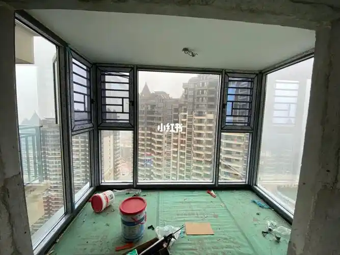 封阳台断桥门窗